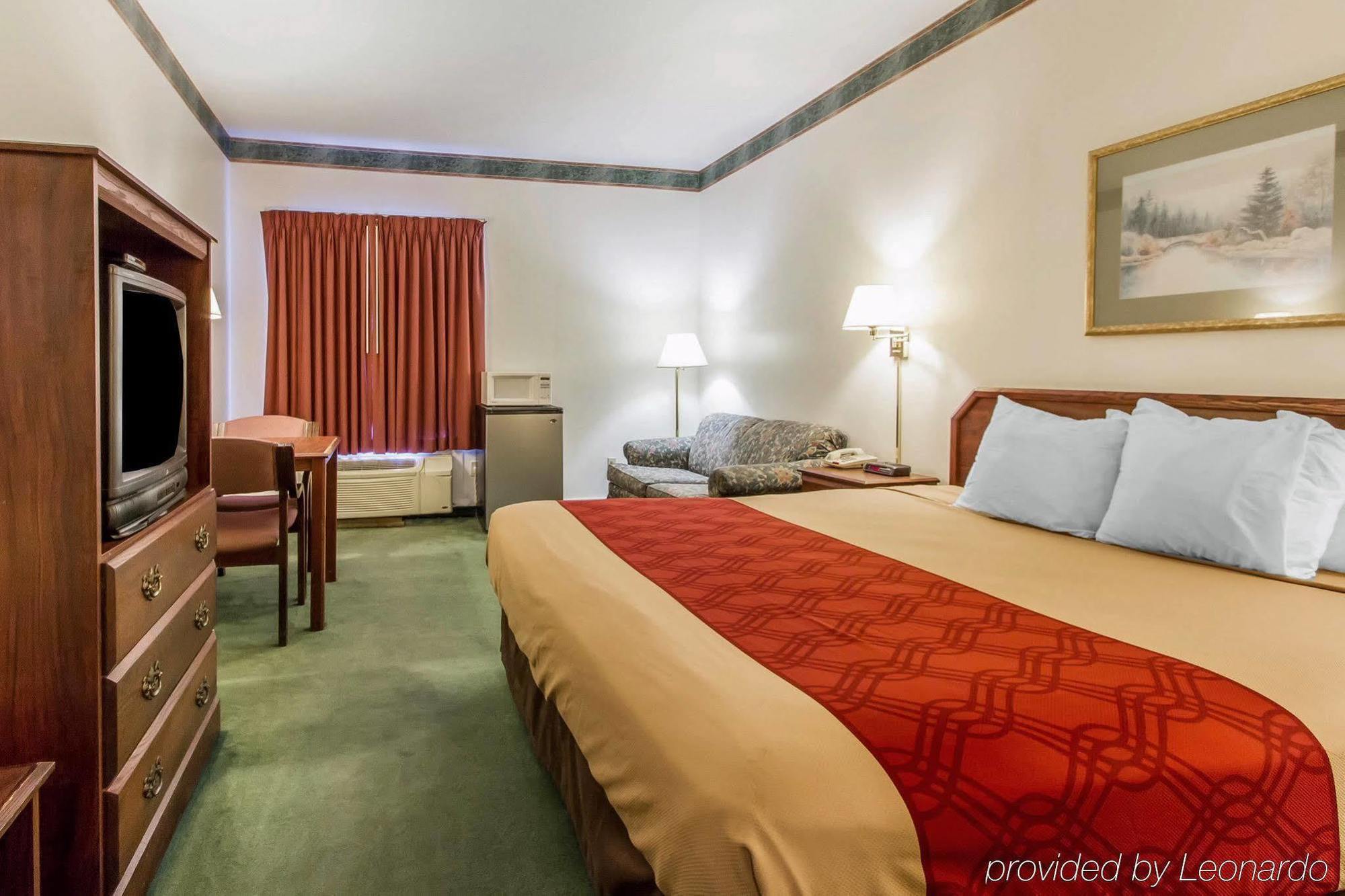 Quality Inn Cadiz Exteriér fotografie