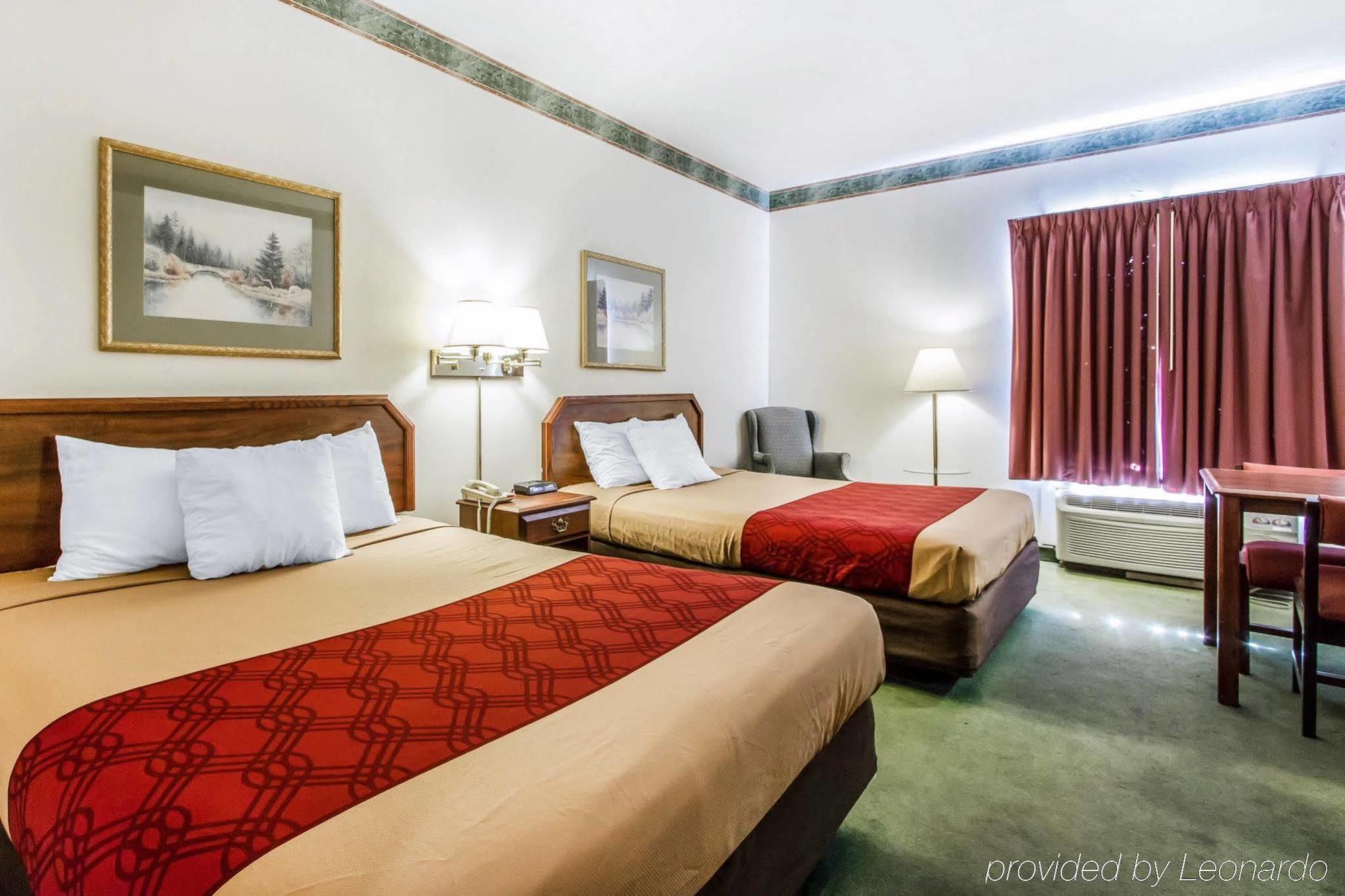 Quality Inn Cadiz Exteriér fotografie